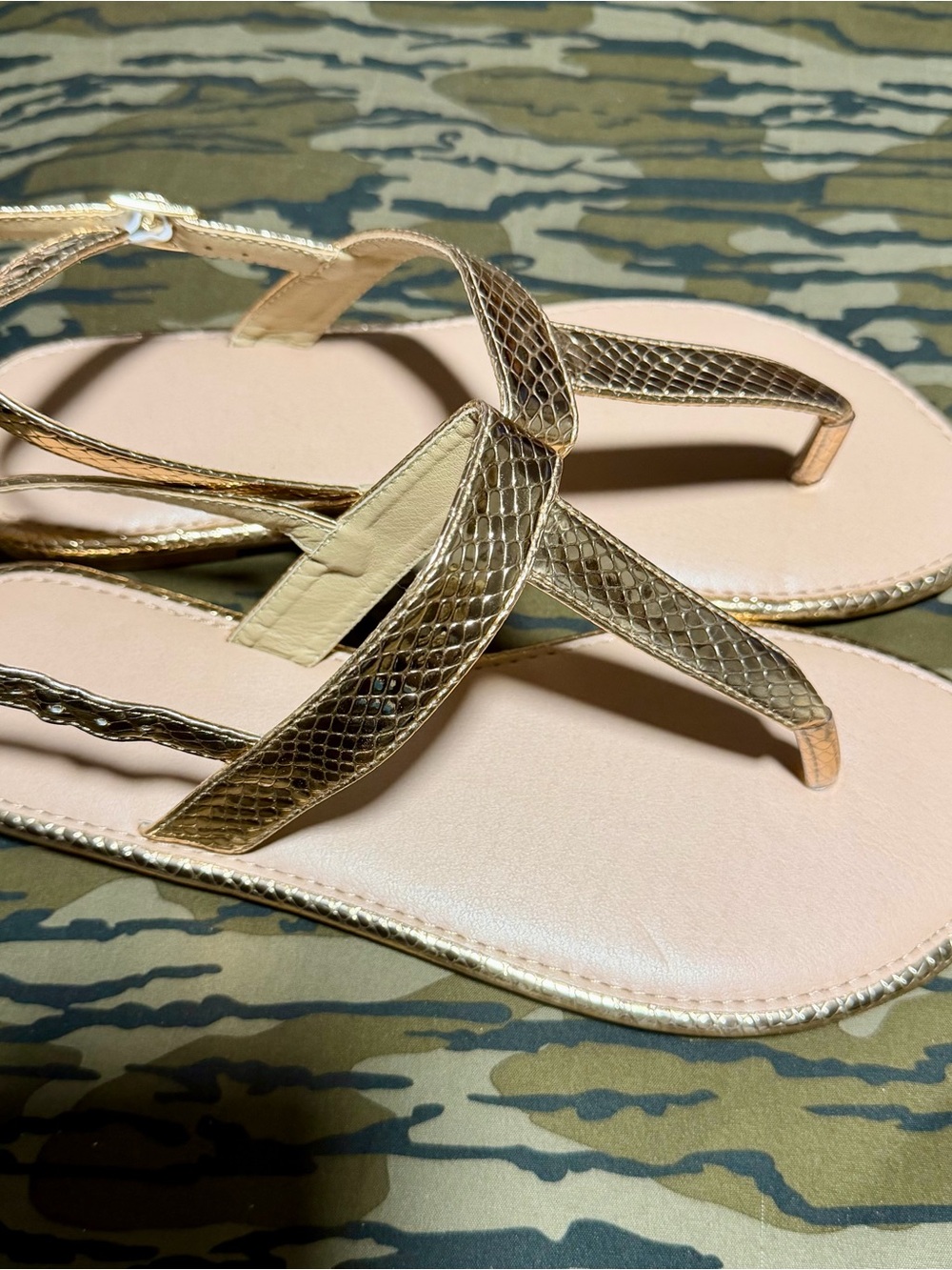 Gold Metallic Snake-Texture Women’s Flip Flop Sandals